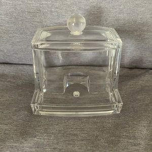 Qtip holder/dispenser L 3’6 x H 3’9 x  W 2’8